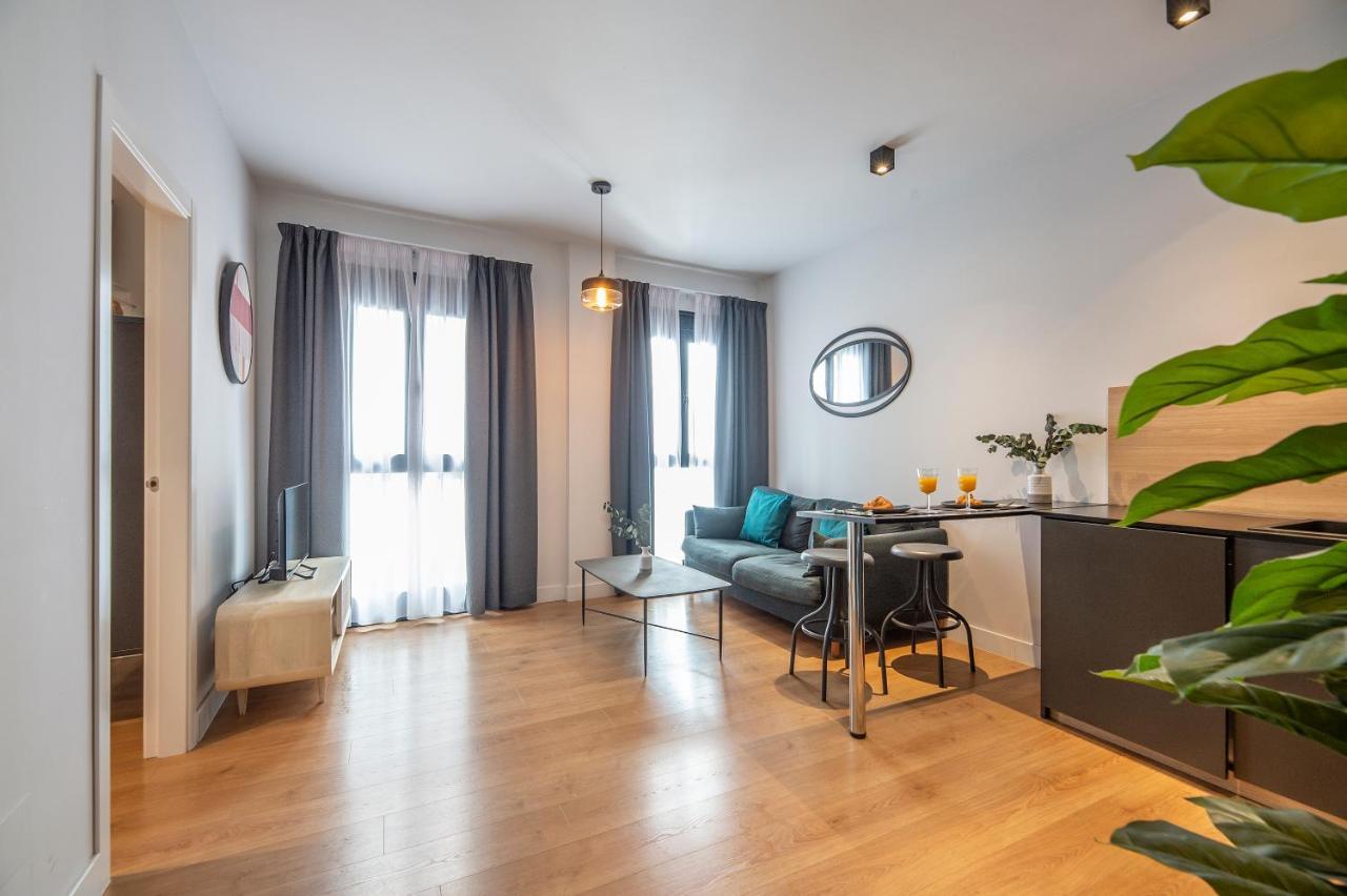 New Apartment -Shared Pool & Solarium- 1A มาลากา ภายนอก รูปภาพ
