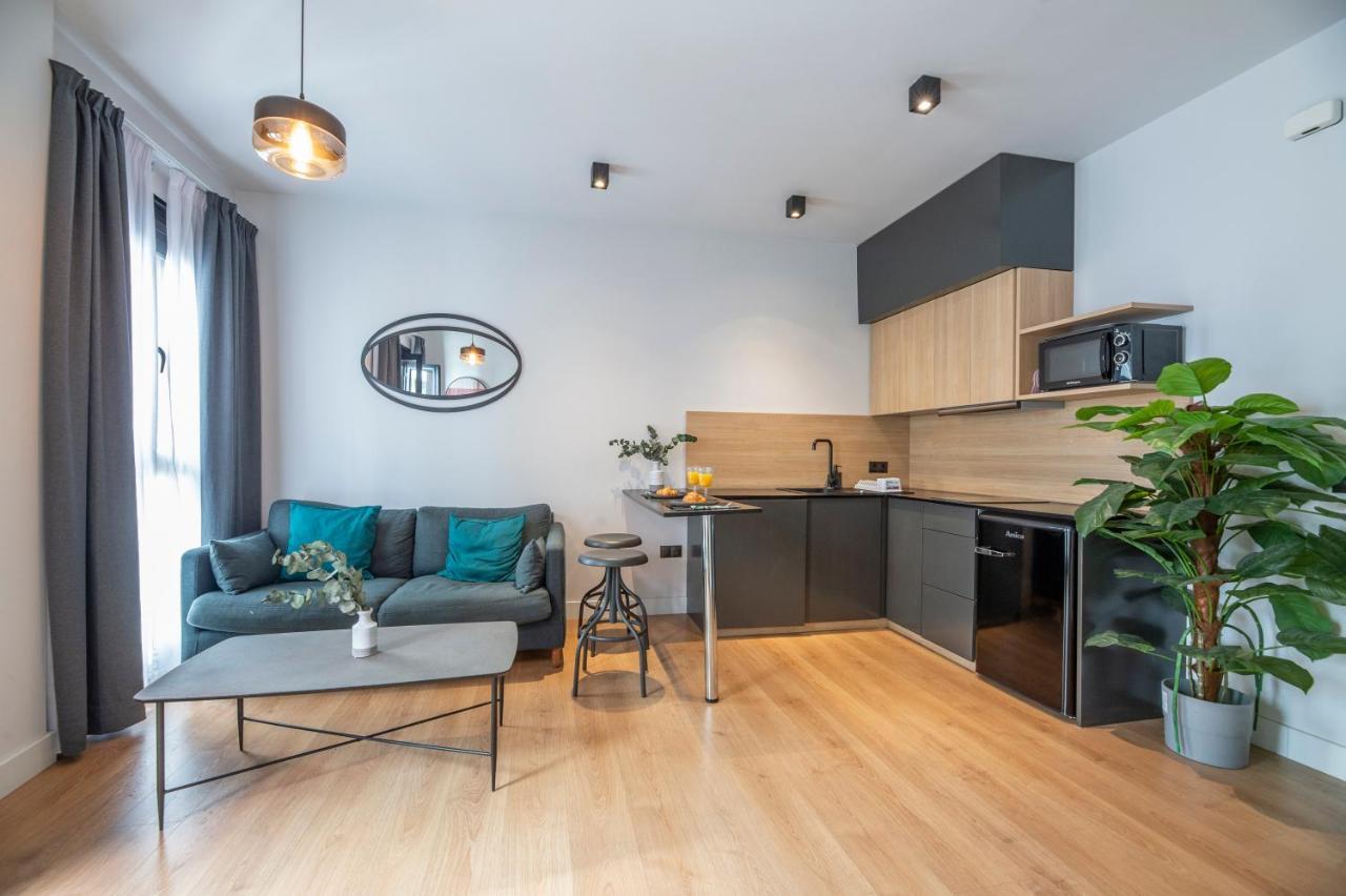 New Apartment -Shared Pool & Solarium- 1A มาลากา ภายนอก รูปภาพ